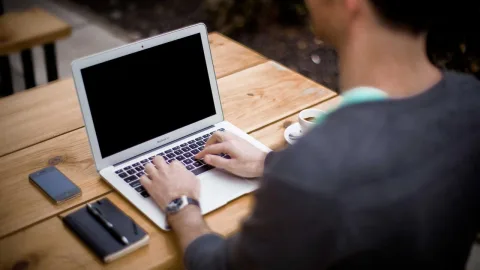 Building Modern Web Applications with Laravel and Filament